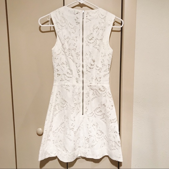 Stunning H&M dress!! 👗 - Picture 2 of 5